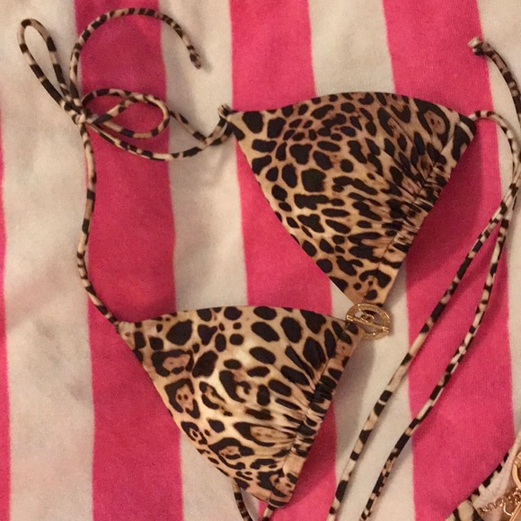 Victoria Secret Leopard Bikini - Picture 2 of 4